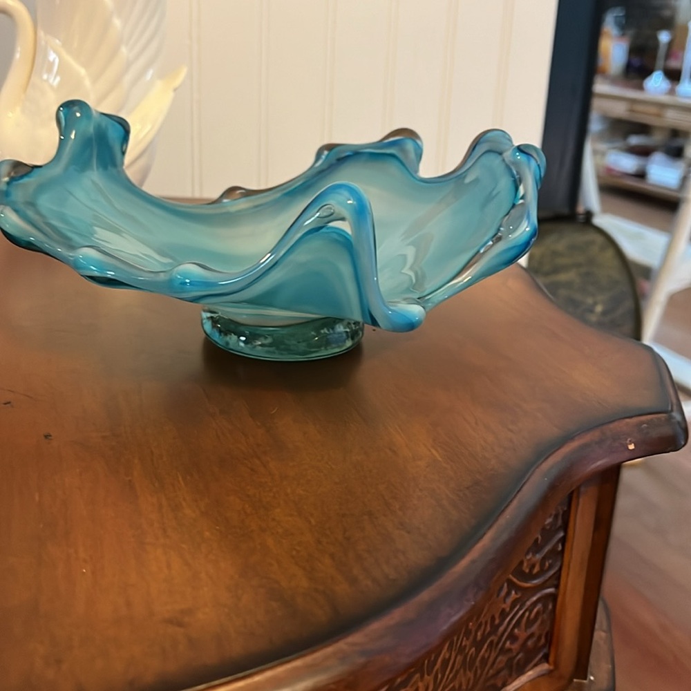 Vintage murano style art glass bowl, opalescent blue color - Picture 9 of 9